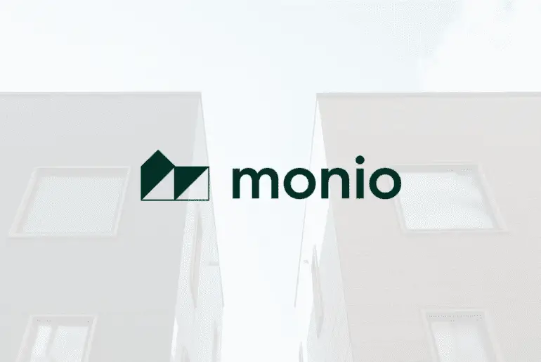 Monio fremhevet bilde med logo